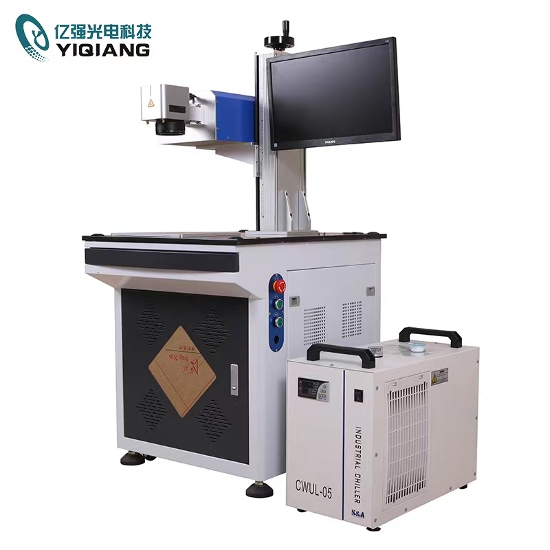 海外客户见证：现场体验激光打标机