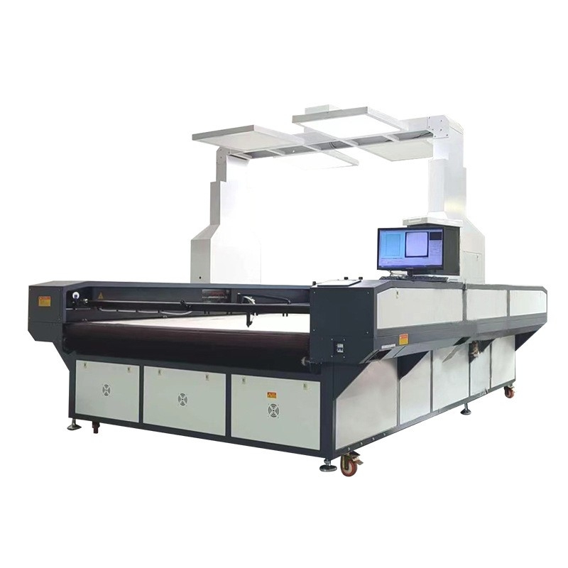 为什么选择激光布料裁片机进行布料切割？