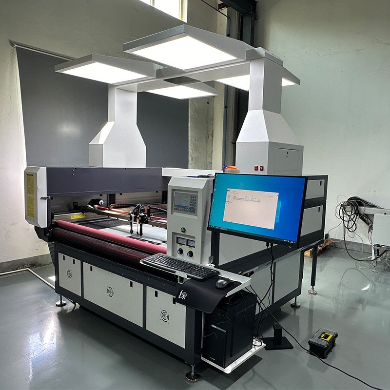 激光布料裁片机的价格和性价比如何？