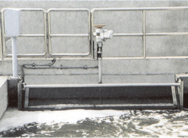 XTY旋转式调节堰门